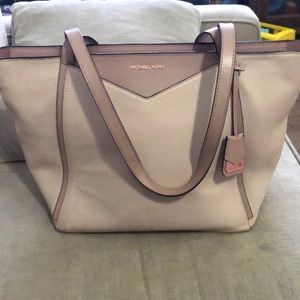 Michael kors tote *listing to be removed on 12/5*